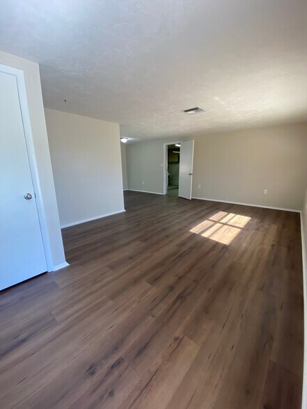 Building Photo - 3579 Osage Ter