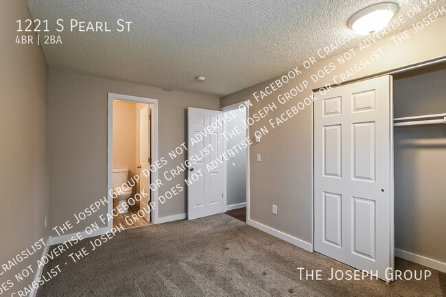 Building Photo - 1221 S Pearl St