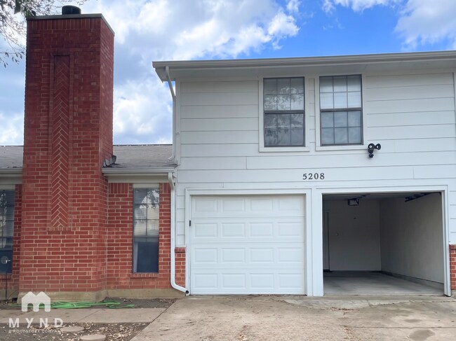 Building Photo - 5208 Rowcrop Dr