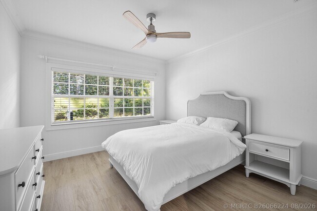 Building Photo - 5555 N Ocean Blvd