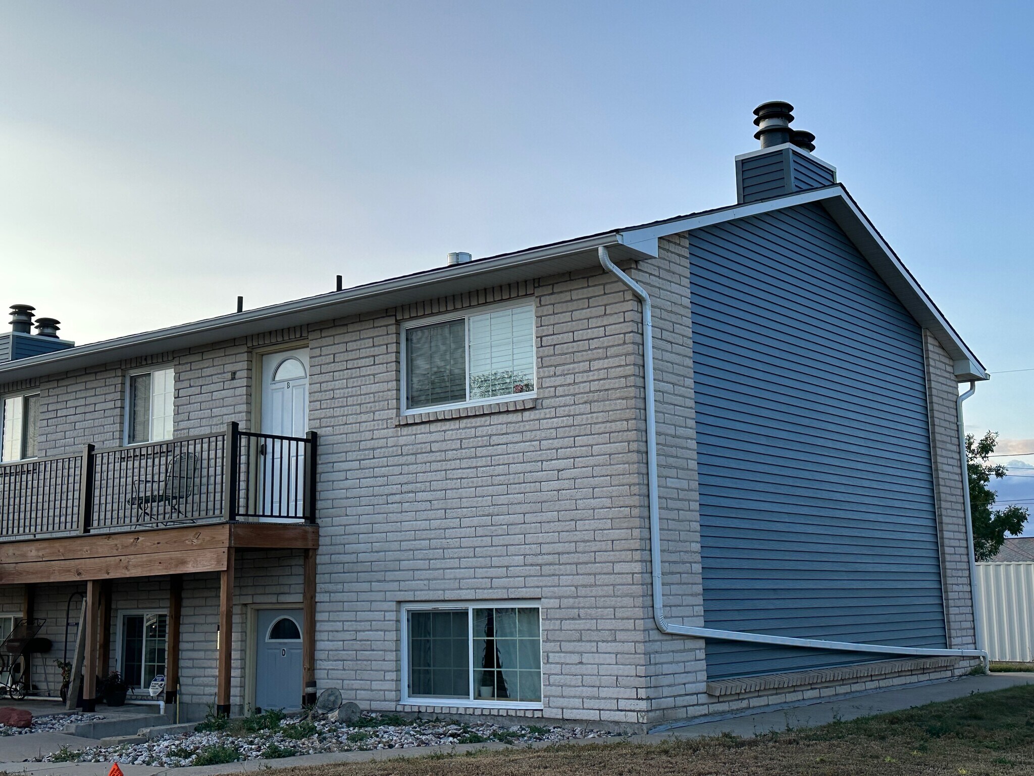 Building Photo - 2409 Pattison Ave