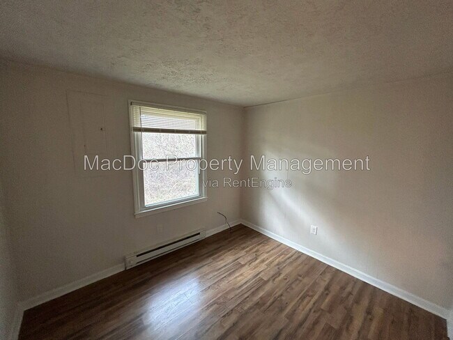 Building Photo - 116 Loch Ln Dr