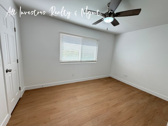 Building Photo - 2136 Via Sonora