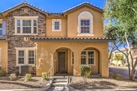 Building Photo - Beautiful  Townhome in the Southwest Area