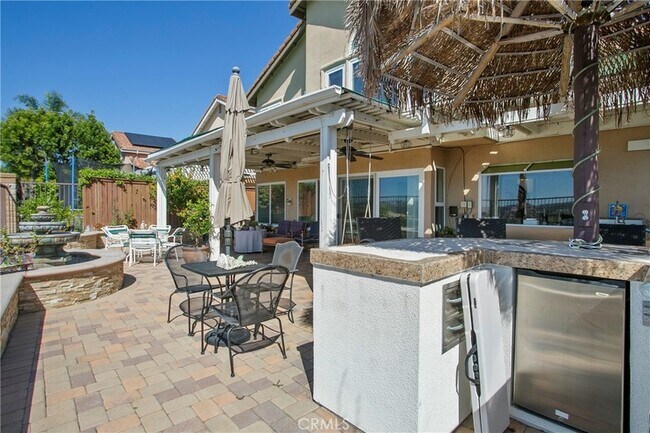 Building Photo - 28921 Via Pasatiempo