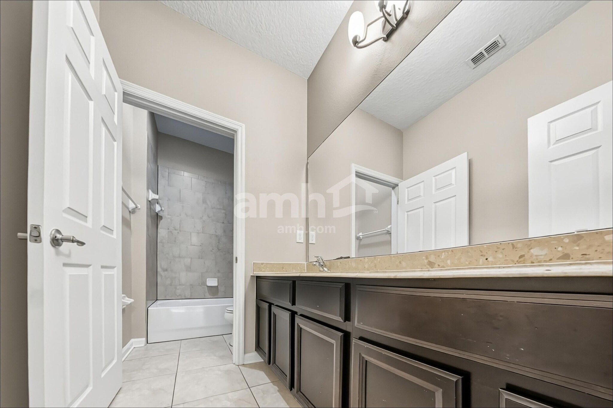 Building Photo - 743 Sunny Stroll Dr