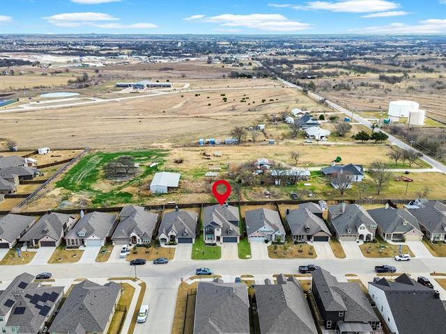 Building Photo - 624 Pawprint Holw