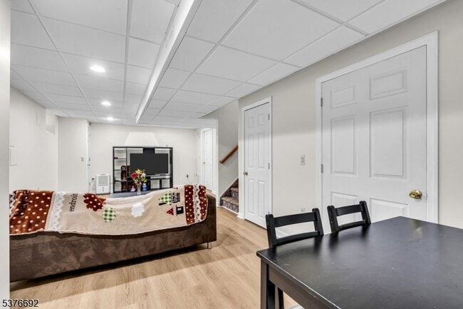 Building Photo - 42 Bateman Way