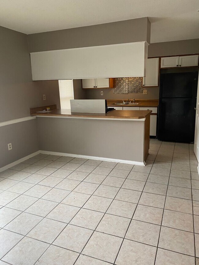 Building Photo - COMING SOON!! Spacious 3-Bedroom, 2-Bath Home in Horn Lake – Only $1,550/Month!