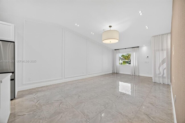 Building Photo - 13280 SW 39th Terrace