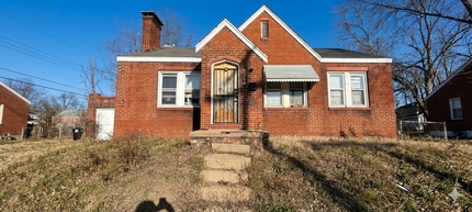 Building Photo - 8214 Pelham Ave