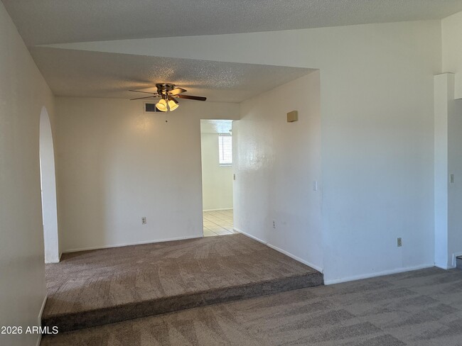 Building Photo - 5915 W Tierra Buena Ln