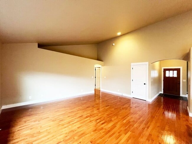 Building Photo - 1434 Leaf Ln