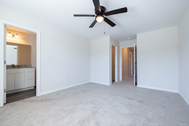 Building Photo - 115 Adger Rd