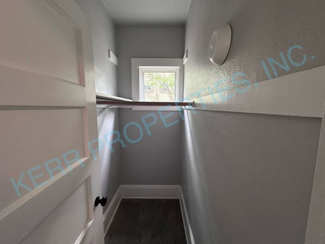 Building Photo - LOCATING OCCUPANTS FOR THE HOMEOWNER! Charming 3-Bedroom Haven with Spacious Living in the Heart ...