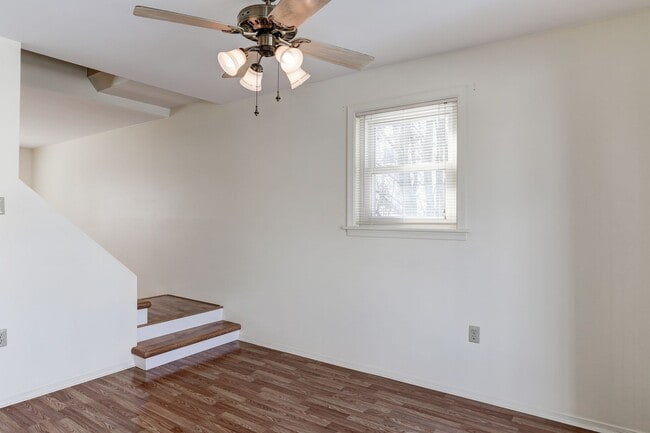Building Photo - 3 Bedroom 1.5 bath home in Etters