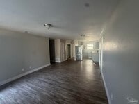 Building Photo - 1420 Langley Ave