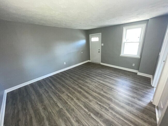 Building Photo - 4 Copperfield Ave