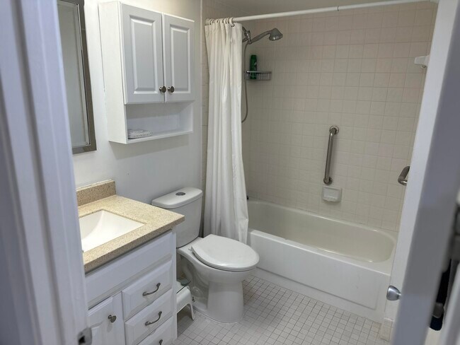 Building Photo - 901 SW 128th Terrace