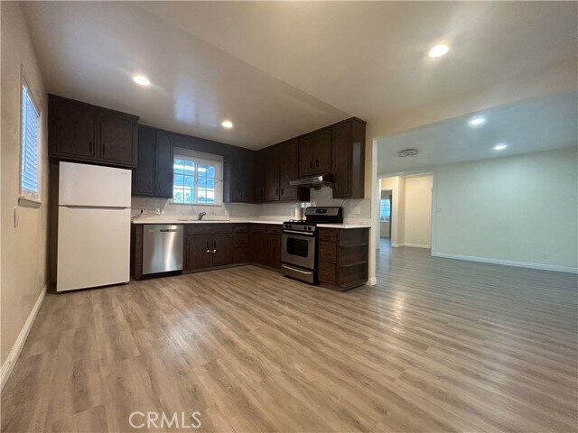 Building Photo - 1439 Charlemont Ave