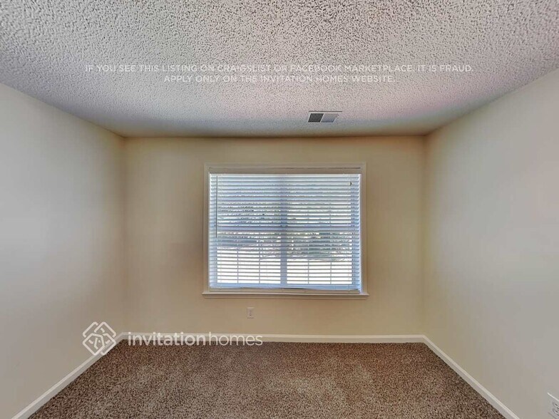 Building Photo - 11328 Longhedge Ln