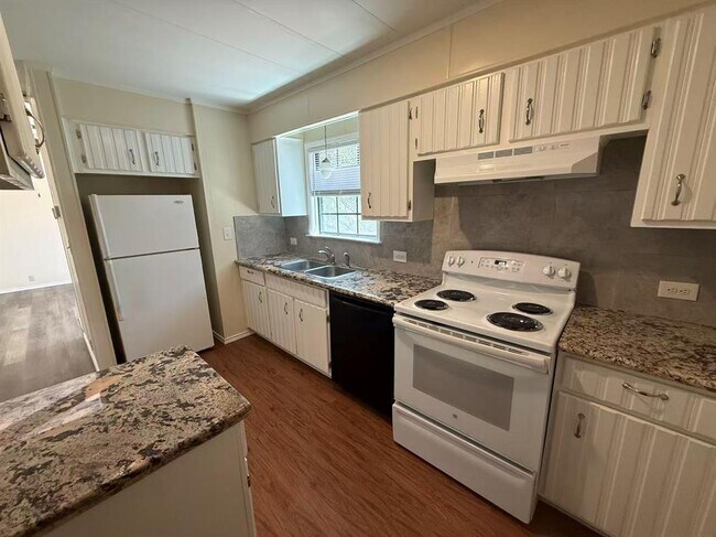 Building Photo - 23393 Nameless Rd