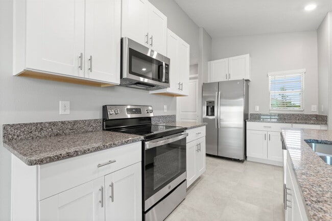 Building Photo - LIKE NEW Home for Rent in Cypress Mill!