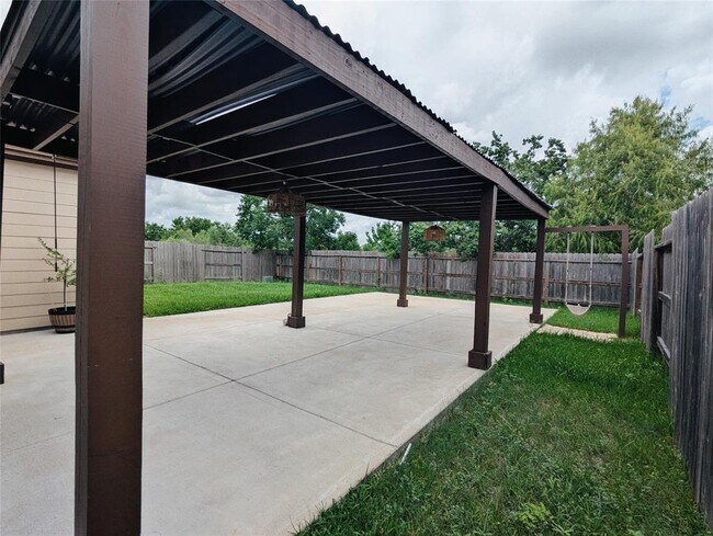 Building Photo - 28422 Aubrey Orchard Ln
