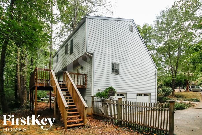 Building Photo - 4042 Hampton Ct