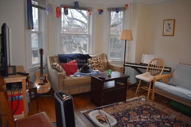 Building Photo - 48 Green St