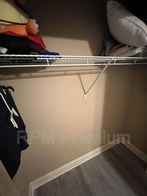 Building Photo - 4000 Mchugh Rd