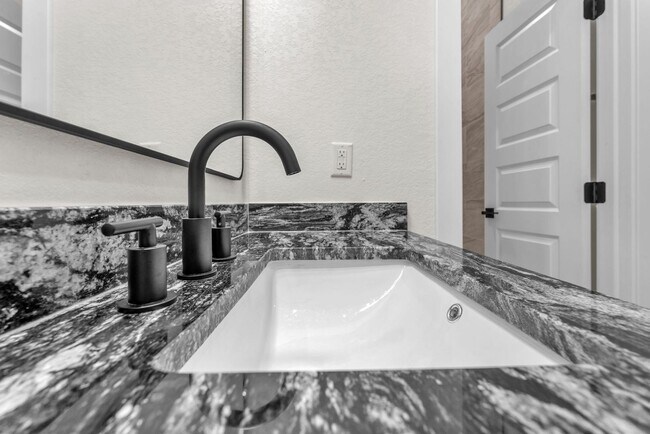 Building Photo - All Units Are Available With Brandnew Full Appliance Package