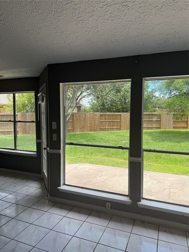Building Photo - 5322 Golden Stream Dr