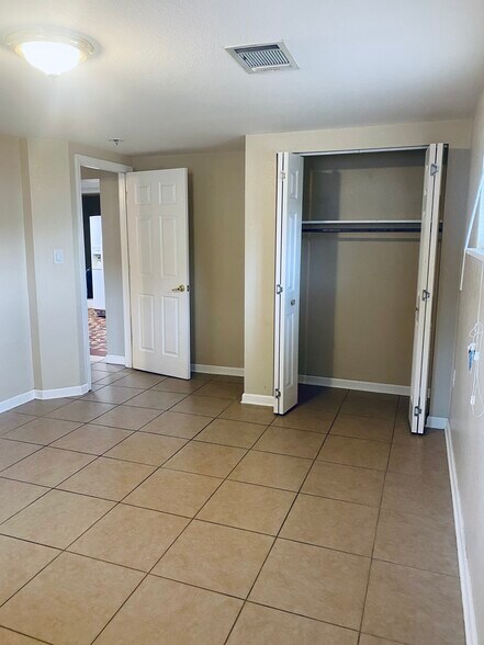 Bedroom 1 - 2912 Delille St