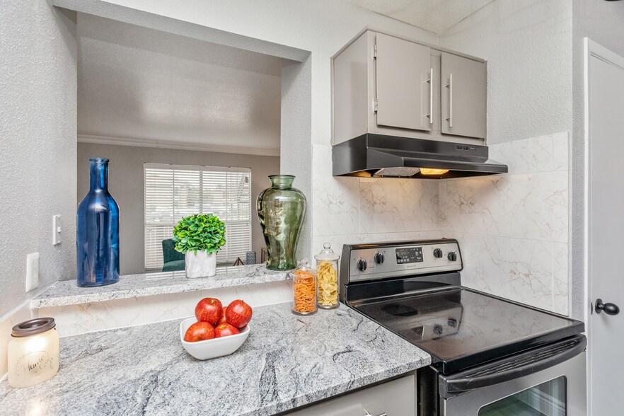 Del Mar Apartments 10909 Gulf Fwy Houston TX 77034 Apartment Finder