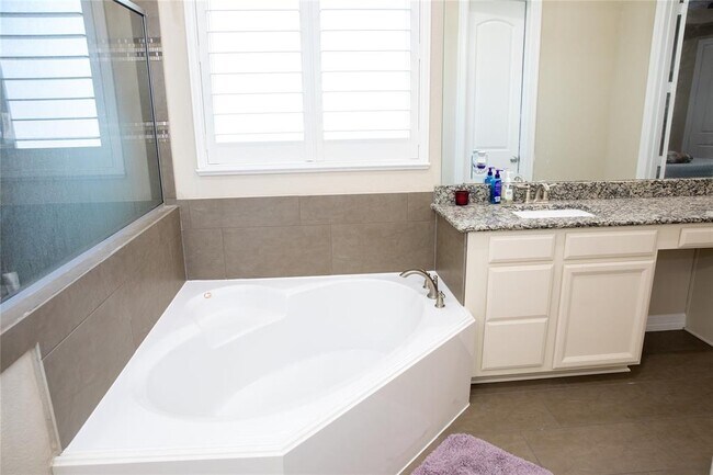 Building Photo - 5519 Caper Shores Ln