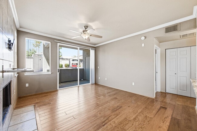 Building Photo - 7009 E Acoma Dr