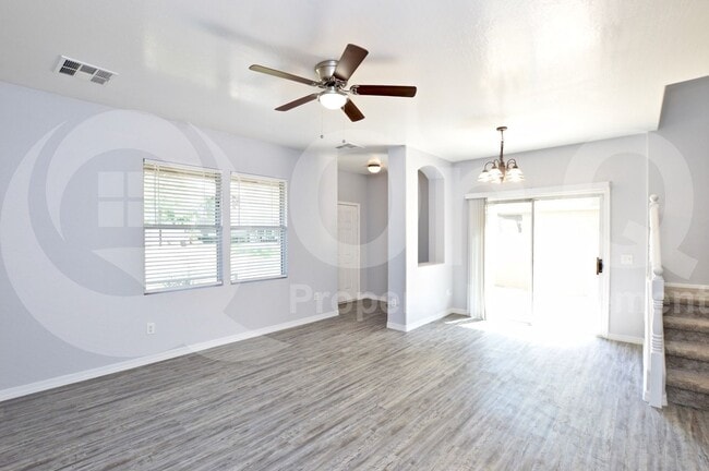Building Photo - 1543 S Longspur Ln