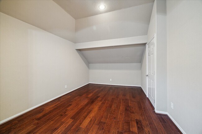 Building Photo - 18063 Crescent Royale Way