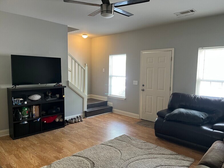 Building Photo - 66 Cane Creek Cmn