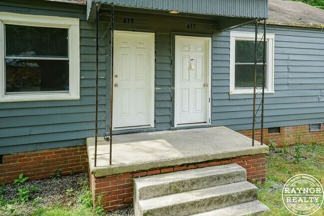 Building Photo - 617-619 Midway St