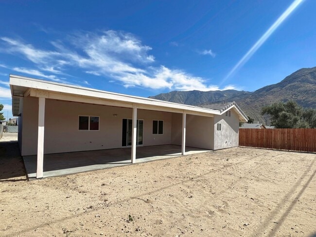 Building Photo - 14565 Cabazon St