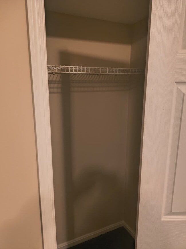 Building Photo - For Rent – Basement ONLY Apartment - ALL UTILIES INCLUDED