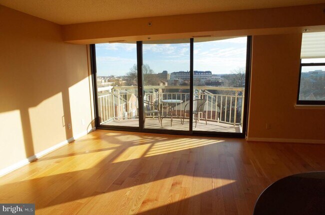 Building Photo - 1200 Braddock Pl