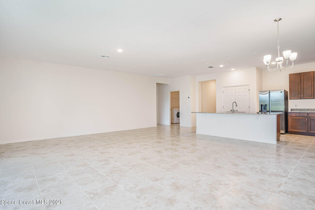 Building Photo - 730 Boughton Way