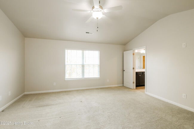Building Photo - 7907 Cascade Falls Cove