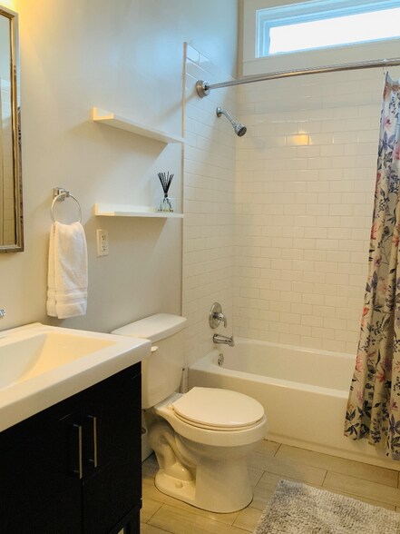 Building Photo - 317 S Salcedo St