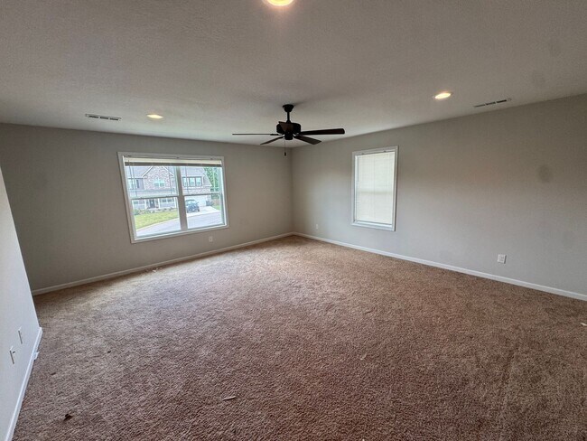Building Photo - Modern Living on Myrtle Ridge Lane!