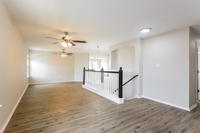Building Photo - 8422 Buckhorn Parke