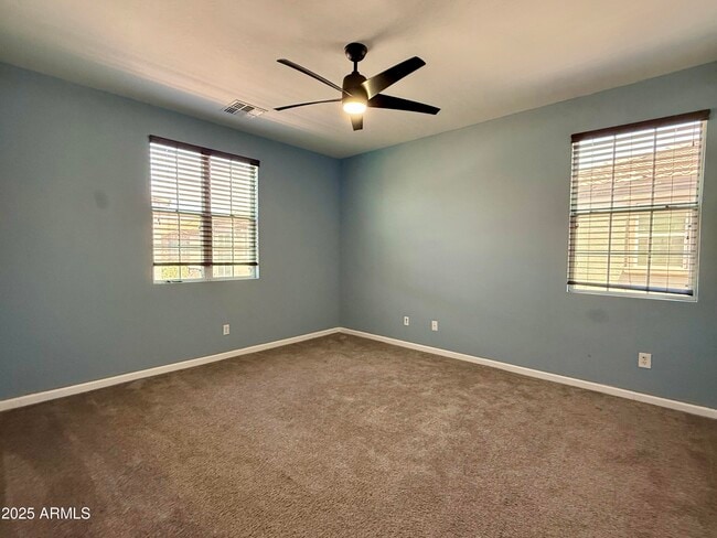 Building Photo - 4719 E Thunderheart Trail